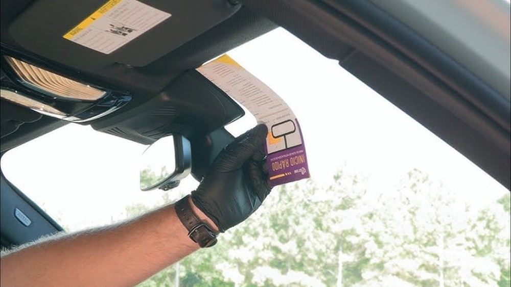 Can a Toll Tag Be Mounted in Glove Box
