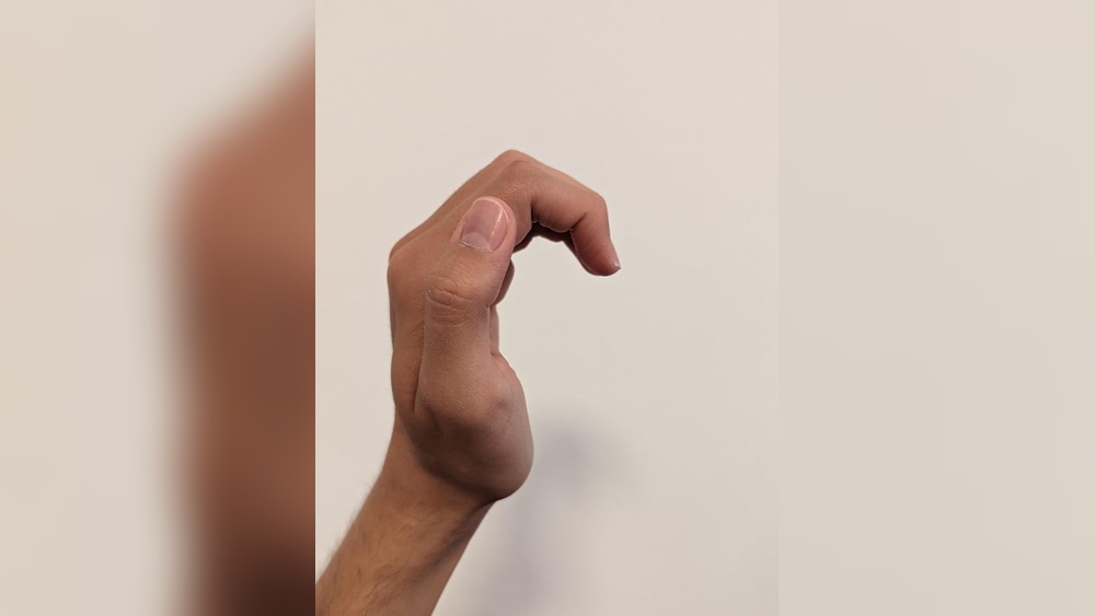 Can'T Make a Fist in Boxing Gloves