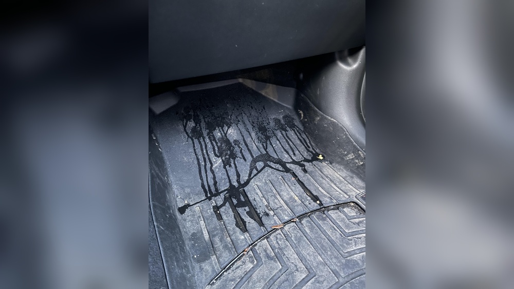 Does Car Air Conditioning Lines Run behind the Glove Box