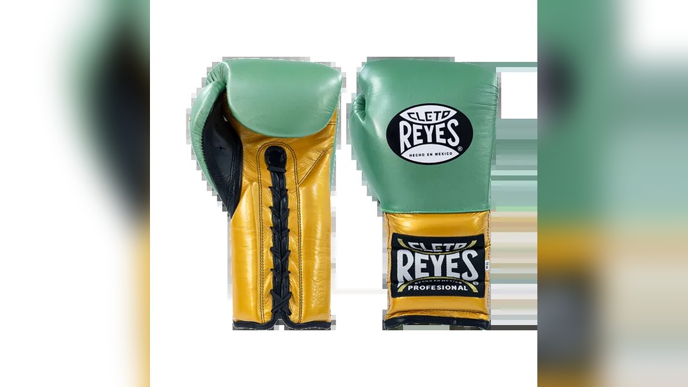 How Big are Boxing Gloves Wbc