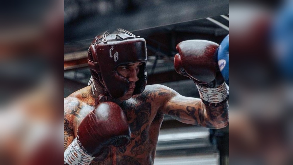 How Do Boxers Wear Boxing Gloves