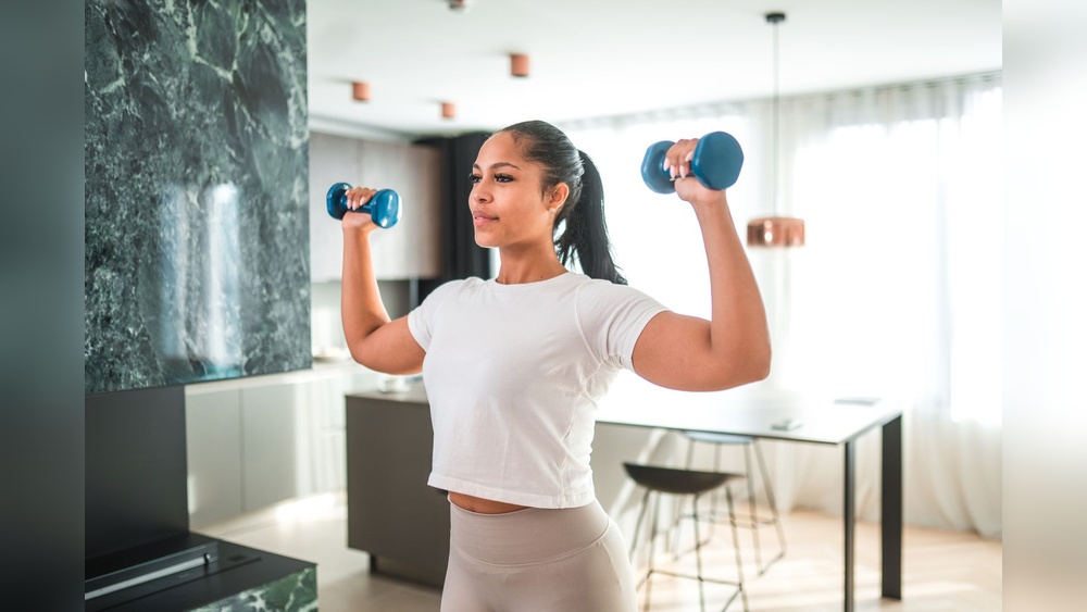 How Long Does It Take to Build Muscle Using Dumbbells