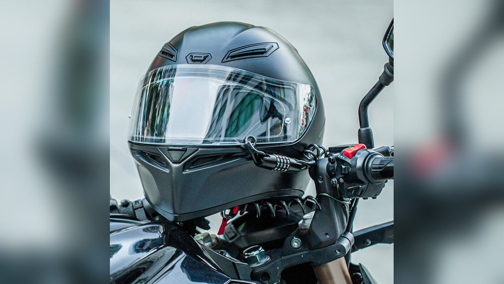 How to Lock a Bike Helmet