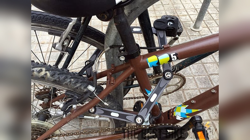 How to Lock Multiple Bikes