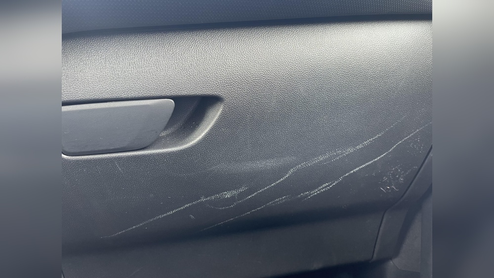How to Remove Scratches from Plastic Glove Box