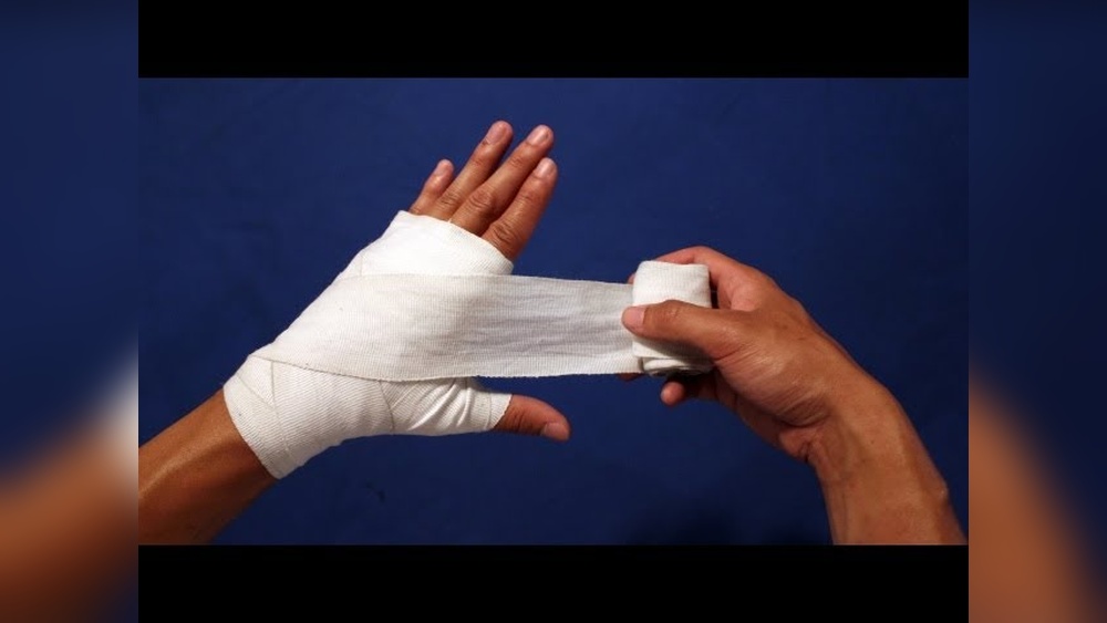How to Wrap Hands for Boxing Without Gloves